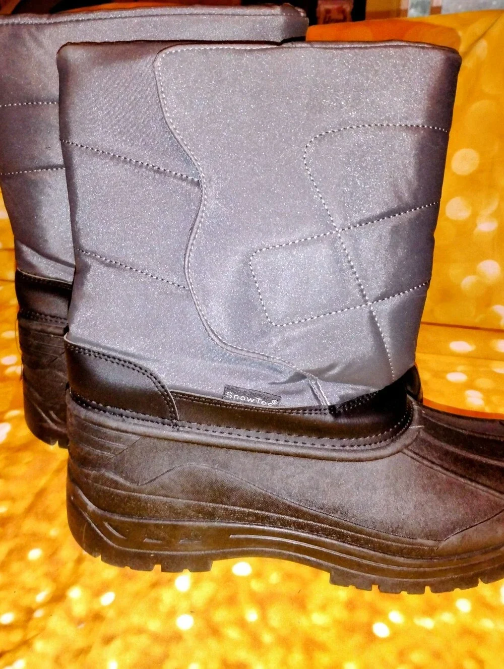 NEW! Women’s Black & Gray Winter Snow Boots. NEVER WORN.
